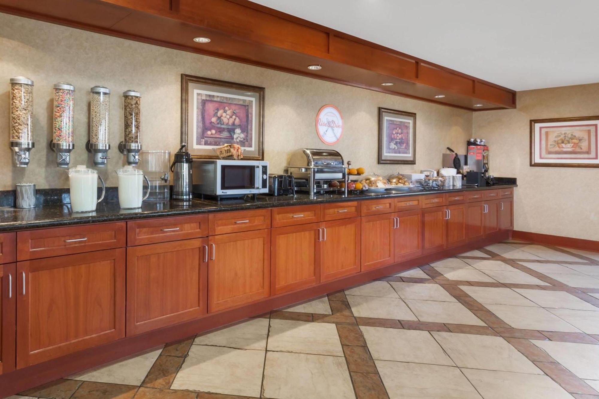 Howard Johnson By Wyndham Evansville East Bagian luar foto
